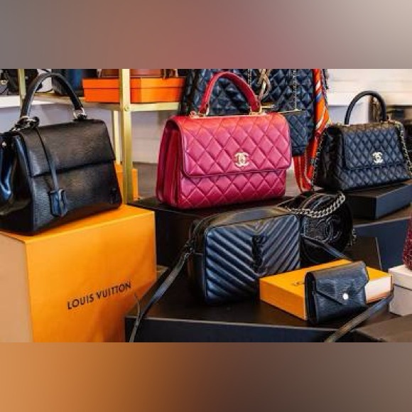 LIVE SHOW!!! Send me items you’d like to run! Today 3/29 @4:30pm EST!!!!! - Picture 2 of 4